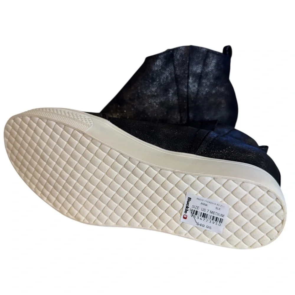 Very G Black Shimmer Wedge Sneaker Booties - Size 7 (NWT)